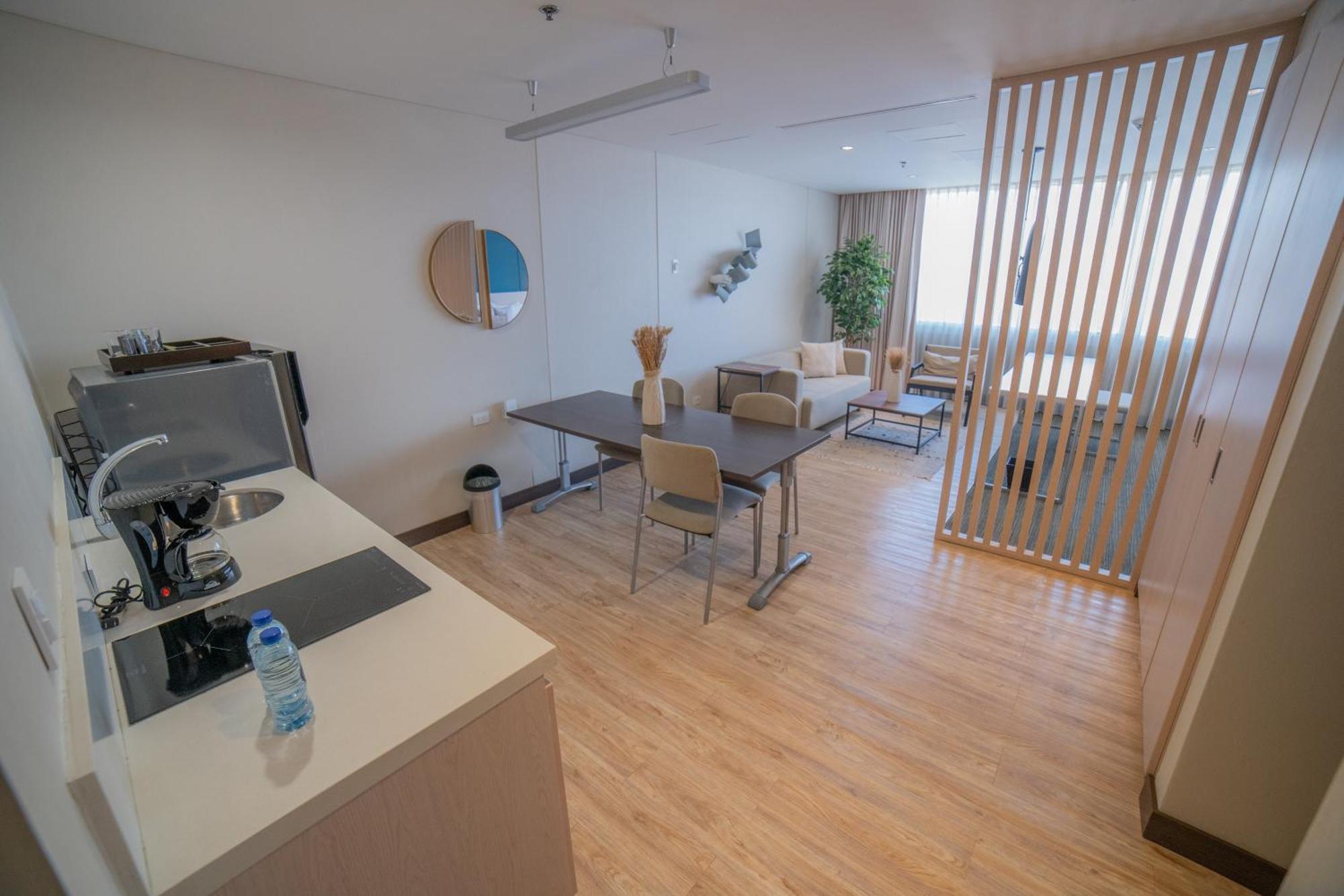 Shg Liv Zona G Hotel