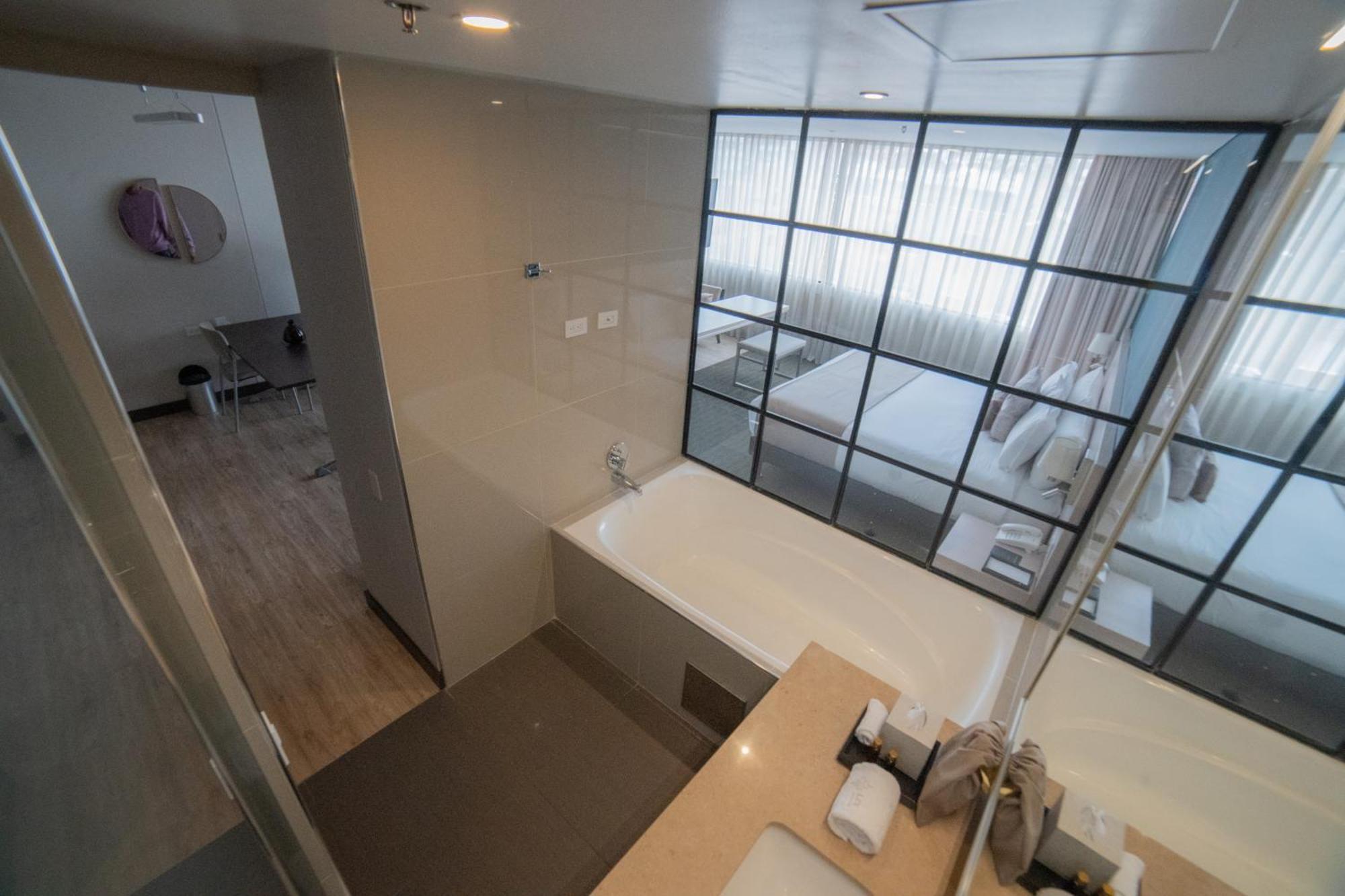 Shg Liv Zona G Hotel 4*